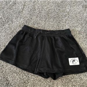 NWOT Nike shorts